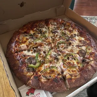 Midsummer size veggie pizza
