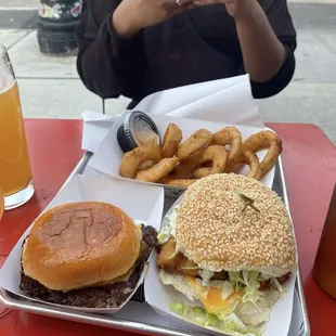 Gotham Burger / Fish Fillet / Onion Rings