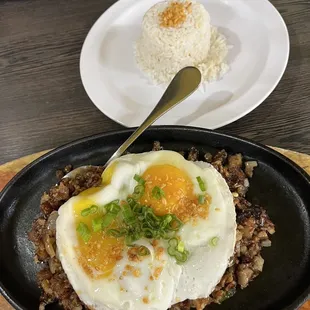 Sizzling sisig