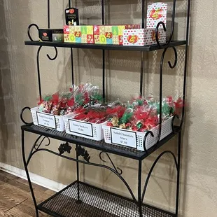 Display of seasonal items