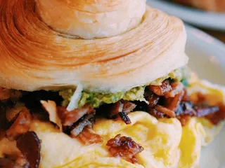 Teal House Coffee And Bakery