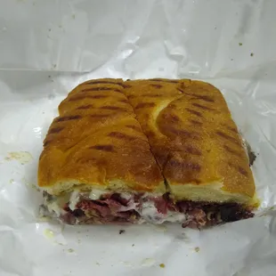 Pastrami and roast beef combo