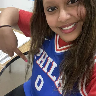 Dee B.