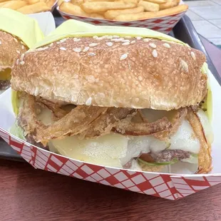 Straw Onion Burger