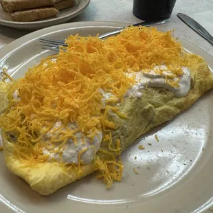 Gyro &amp; Cheese Omelette