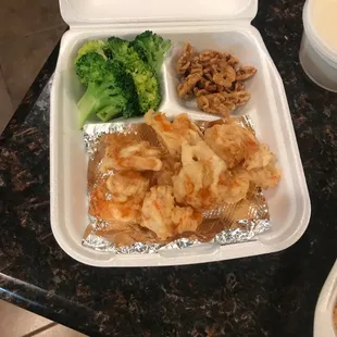 Honey walnut shrimp