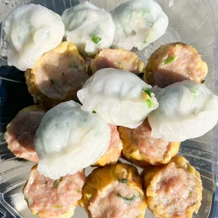 Beef siu mai &amp; shrimp and chive dumpling