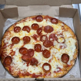 Pepperoni, gluten free crust