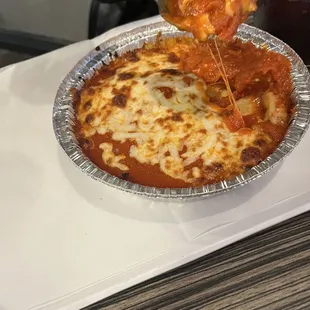 Tomato Pesto White Pizza