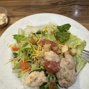 Side salad with 1000 island