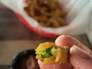 Skinnys Bar And Grill