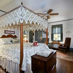 Nicholson Guest Room