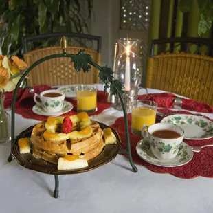 Candlelight breakfast in your room