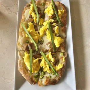 Tartufo Breakfast Pizza