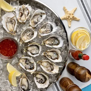 Fresh Raw Oysters (6 Pcs)