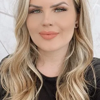 Rikki B.