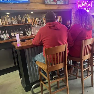 Nice bar with choices of beer