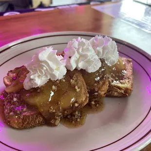 Some delicious French toast available 9:00-3:00 on weekdays!