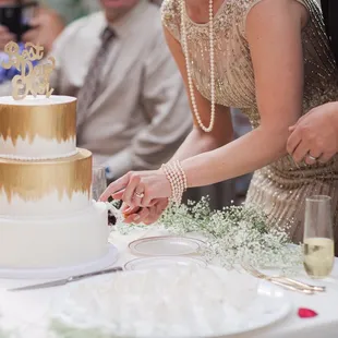 Simple golden 3 tier wedding cake for a happy Emeryville couple - 2016