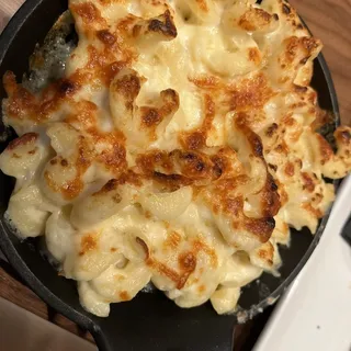 Cast Iron Macaroni & Cheese - V