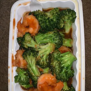 Large shrimp and broccoli