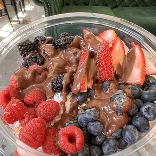 Açaí Bowl with Nutella