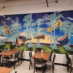 In keeping.. a wonderfully musically themed mural.