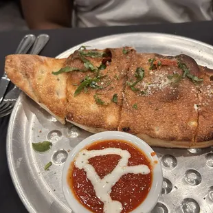 The Randolph Calzone