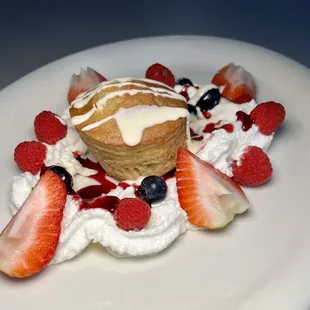 Lemon Cake with Berries and Cream