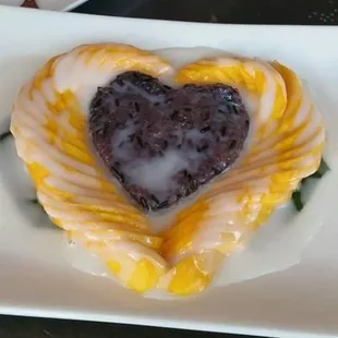 Purple sticky rice mango