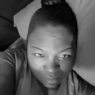 Dina F.