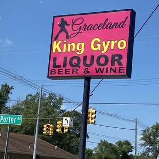 Can&apos;t miss that sign!