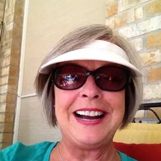 Lynne B.