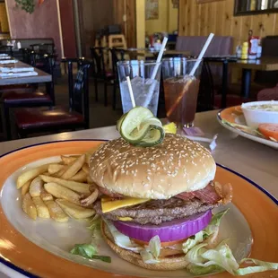 This is such a beautiful Bacon double cheeseburger... Yum!
