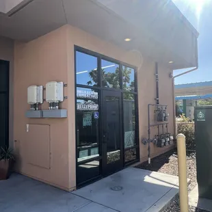 Definitely recommend this place for adults and kids. The instructor is amazing with kids and adults.