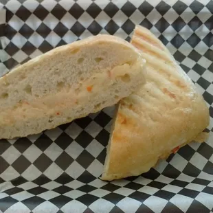 White cheddar pimento cheese (grilled)