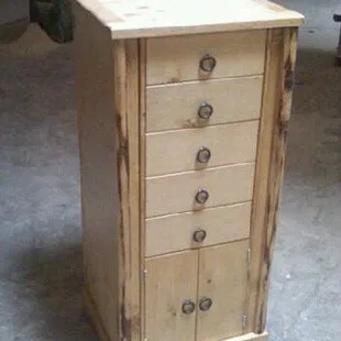 Jewelry chest