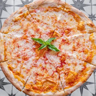 a cheese and tomato pizza