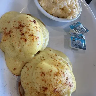 Eggs Benedict