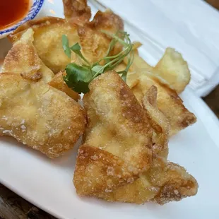 Crab rangoons