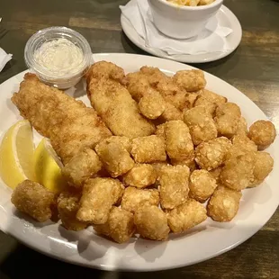 Fish and tator tots