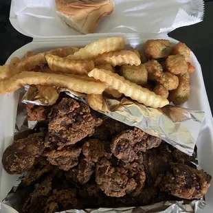 Fried Chicken Gizzards Plate w/ Fried Okra