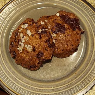 GF &amp; V Salted Chocolate Chunk Cookie