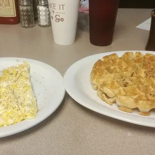 PECAN WAFFLE!!!,...combo w/ 2 fluffy fresh eggs &amp; bacon, GREAT STUFF!