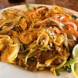 ramen and noodles, ramen, noodle soup, noodle dish, food, noodles