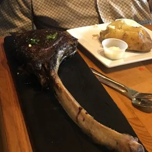 Prime Tomahawk Steaks