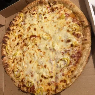 a cheese pizza in a box