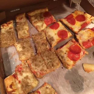 Half sausage and half pepperoni