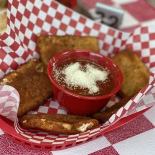 Mozzarella sticks