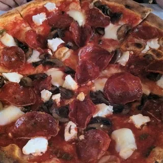 Capricciosa Pizza